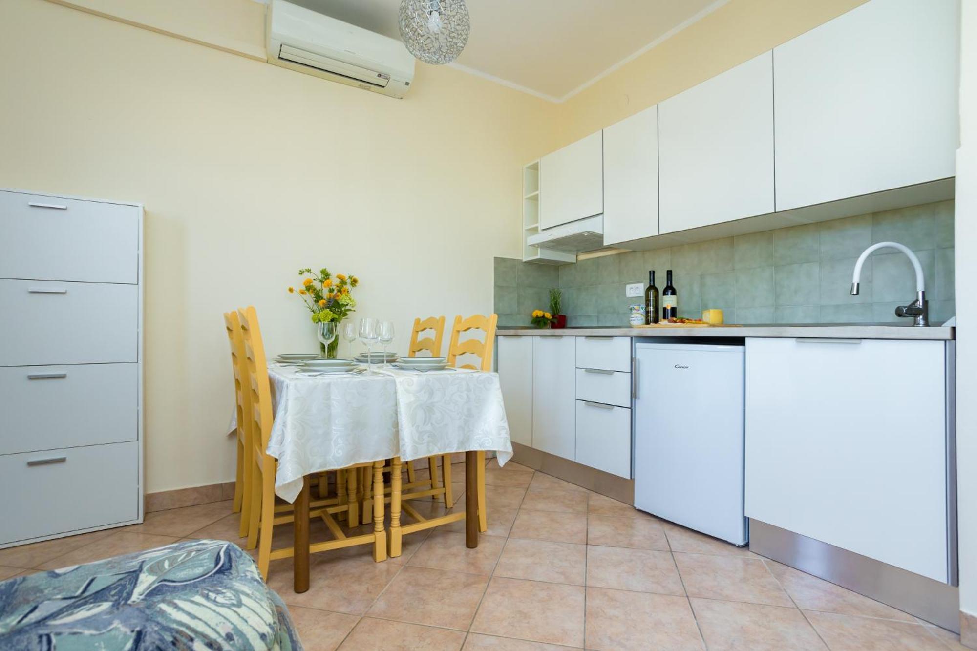 Apartments And Rooms Kod Keti 马林斯卡 外观 照片