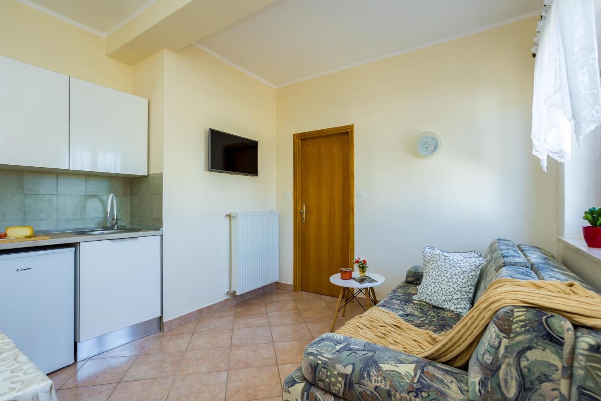 Apartments And Rooms Kod Keti 马林斯卡 外观 照片